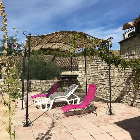 Location Chaleureuse A Avec Piscine Partagee Дом отдыха *