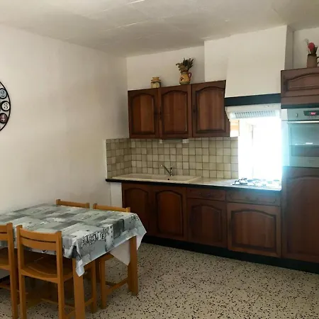 Location Chaleureuse A Avec Piscine Partagee Дом отдыха Orgnac-l'Aven