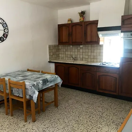 Дом отдыха Location Chaleureuse A Avec Piscine Partagee Orgnac-l'Aven
